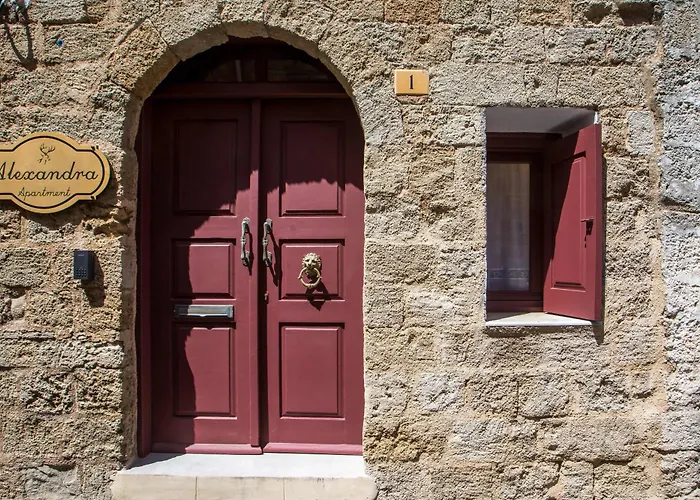 Alexandras Stone House